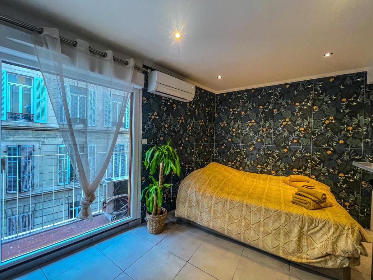 Le Saint Charles II Apartment Marsilia Exterior foto